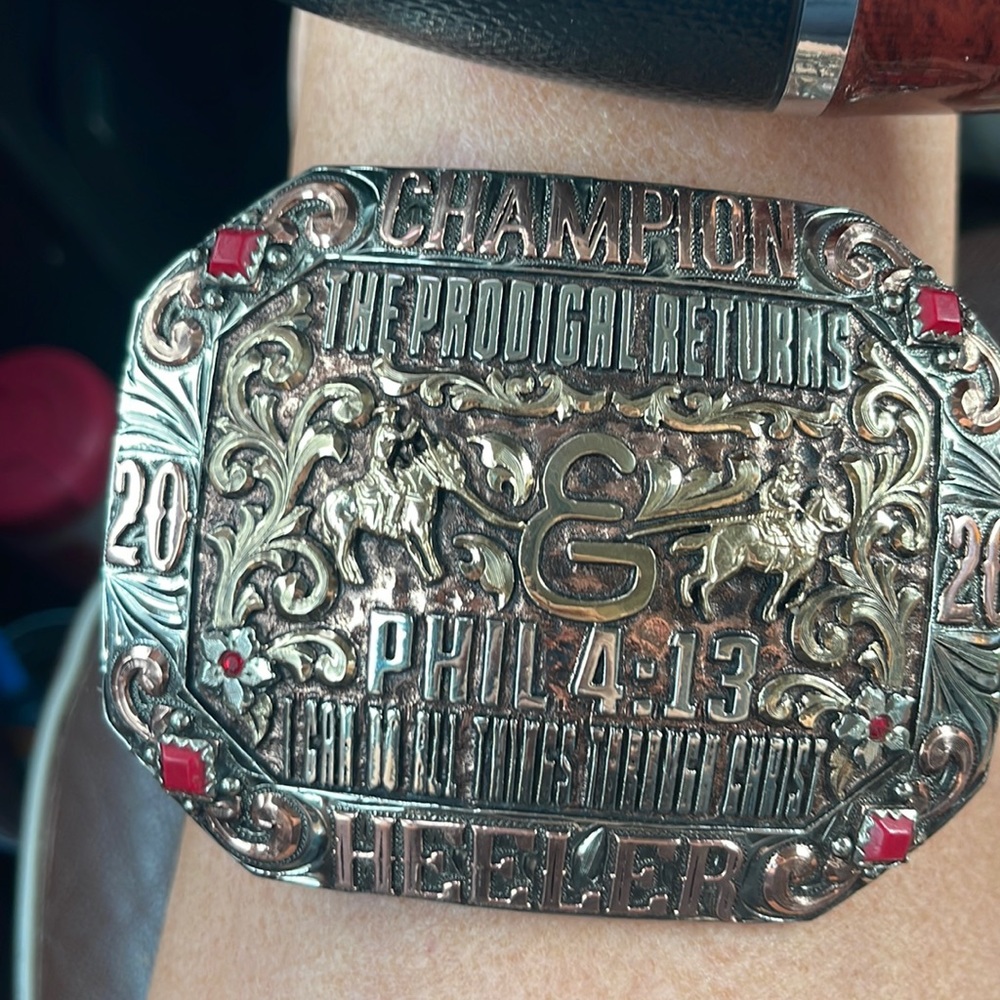 CC brand champion team roper buckle